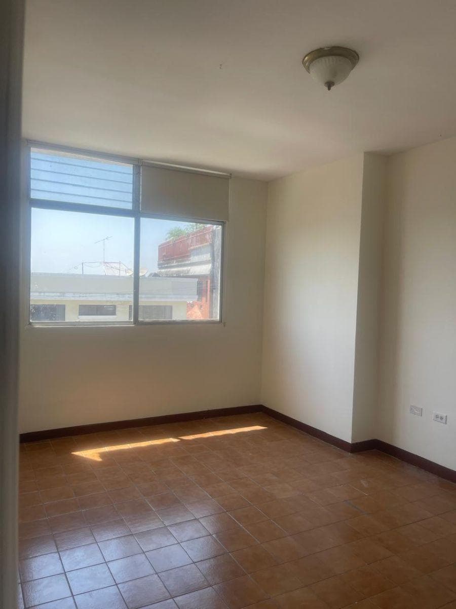 Vendo Departamento, sector Lomas de Urdesa Vista Panorámica. Guayas — imagen 8
