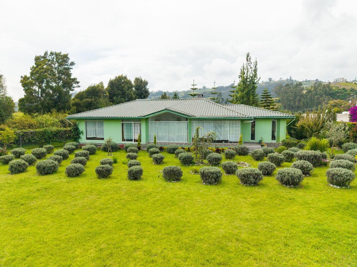 Casa de Una Planta con Amplio Terreno | 2.405 m² | 4 Dorm., Imbabura — imagen 8