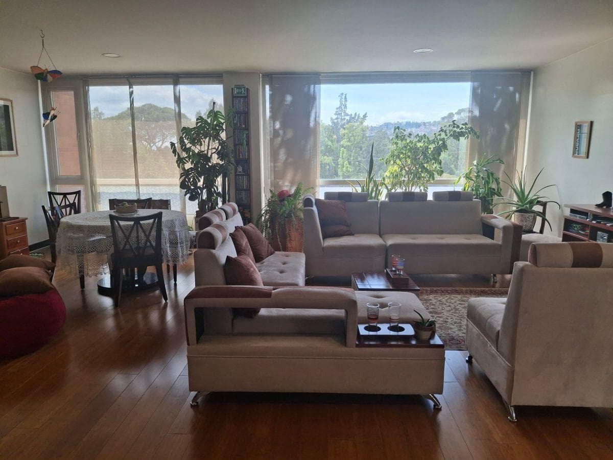 El Condado Primera Etapa, Departamento de 3 Habitaciones, 3 Parqueos — imagen 1