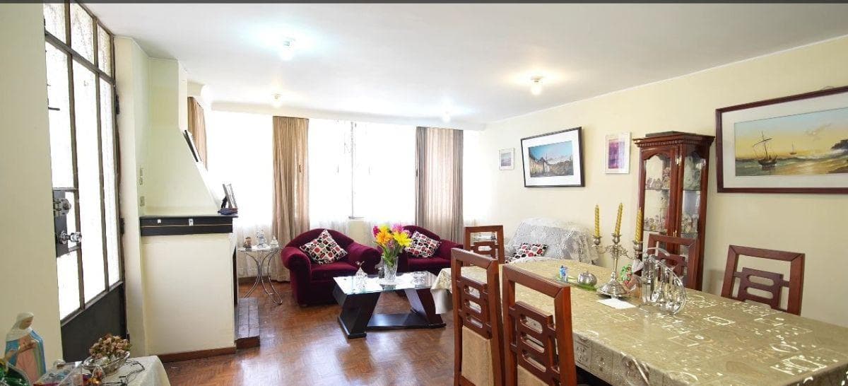 Casa Rentera o Para Negocio Sector Banda Municipal Sur de Quito — imagen 9