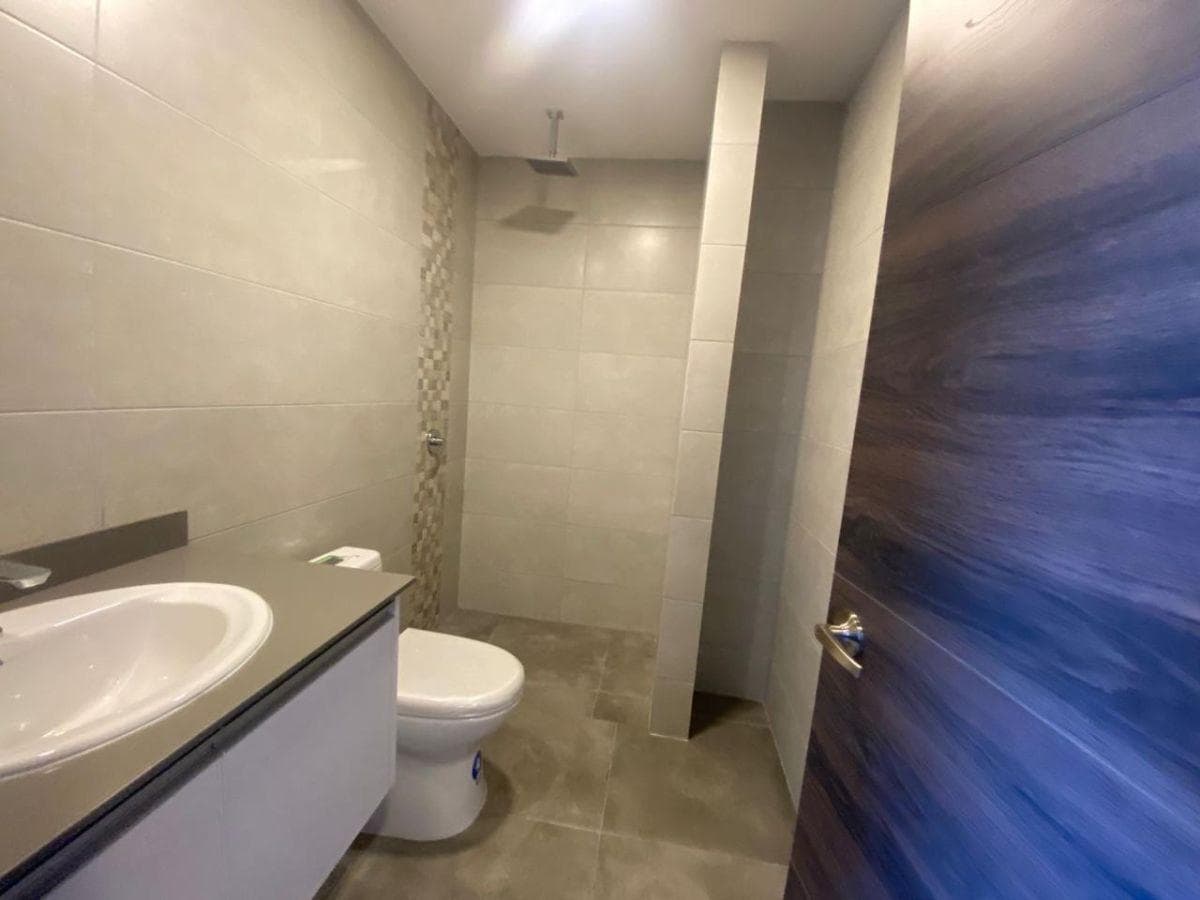 Departamento por Estrenar de 100 m² en Lomas de Monteserrín — imagen 5