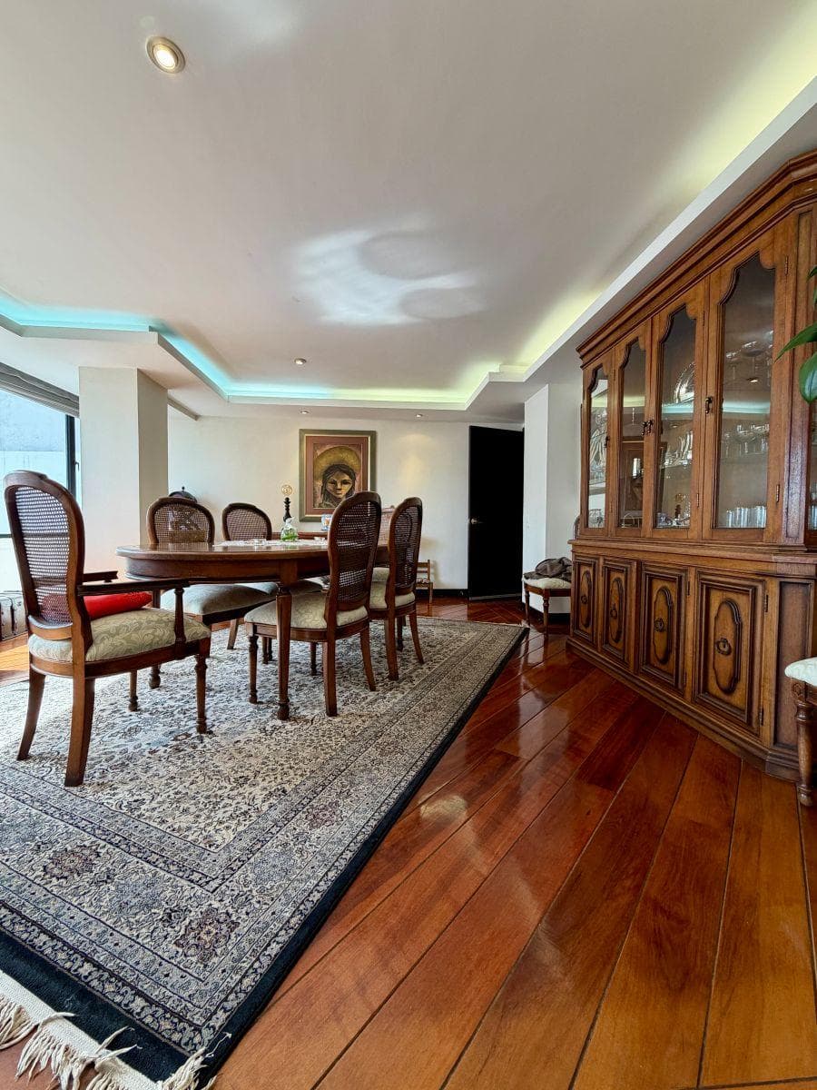 Departamento de 3 Habitaciones - en Venta - González Suárez - 315 m² — imagen 6