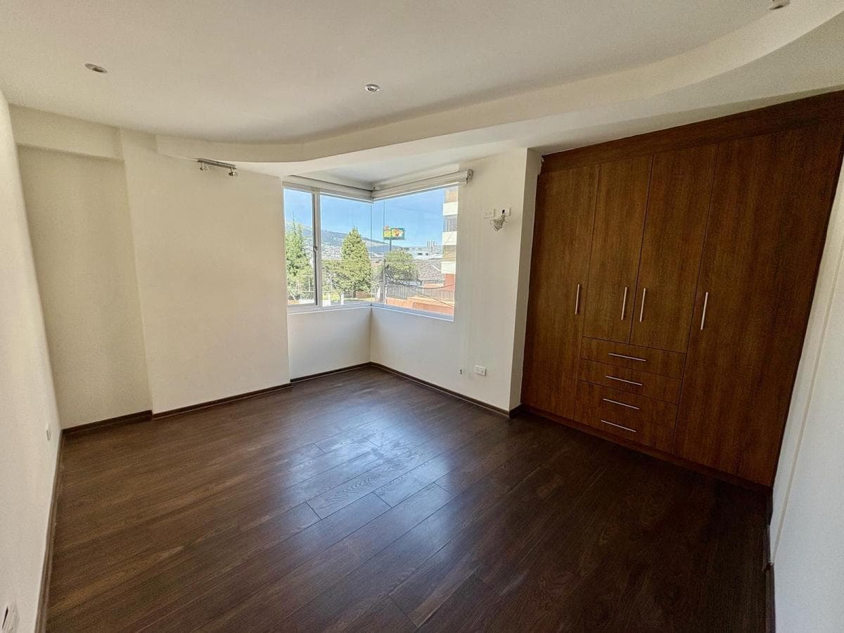 Venta Departamento Sector El Batan Cochapata — imagen 3