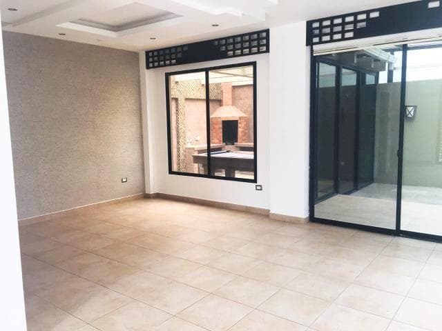 Casa en Venta, 4 Dorm. Urbanización Estancias del Rio, Samborondon, Guayas — imagen 8