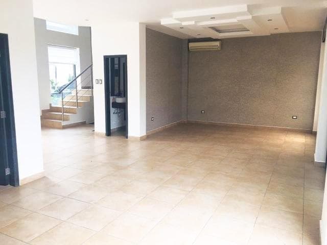 Casa en Venta, 4 Dorm. Urbanización Estancias del Rio, Samborondon, Guayas — imagen 7