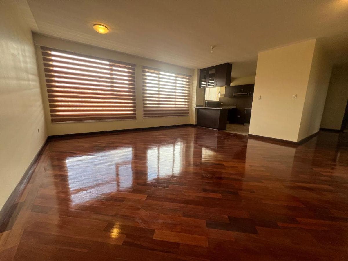 Departamento en Venta – Edificio Aleph, Sector Embajada Americana — imagen 1