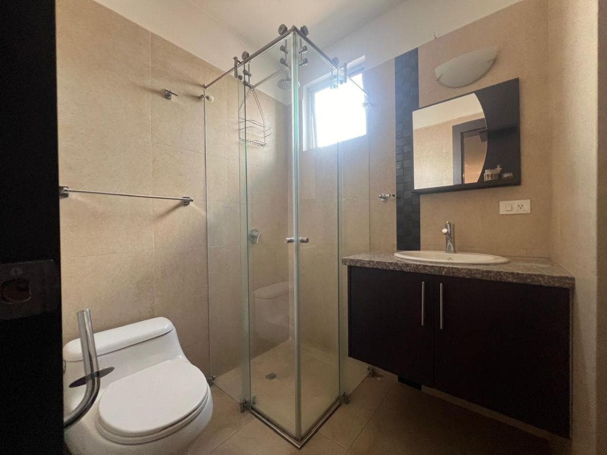Departamento en Venta – Edificio Aleph, Sector Embajada Americana — imagen 2