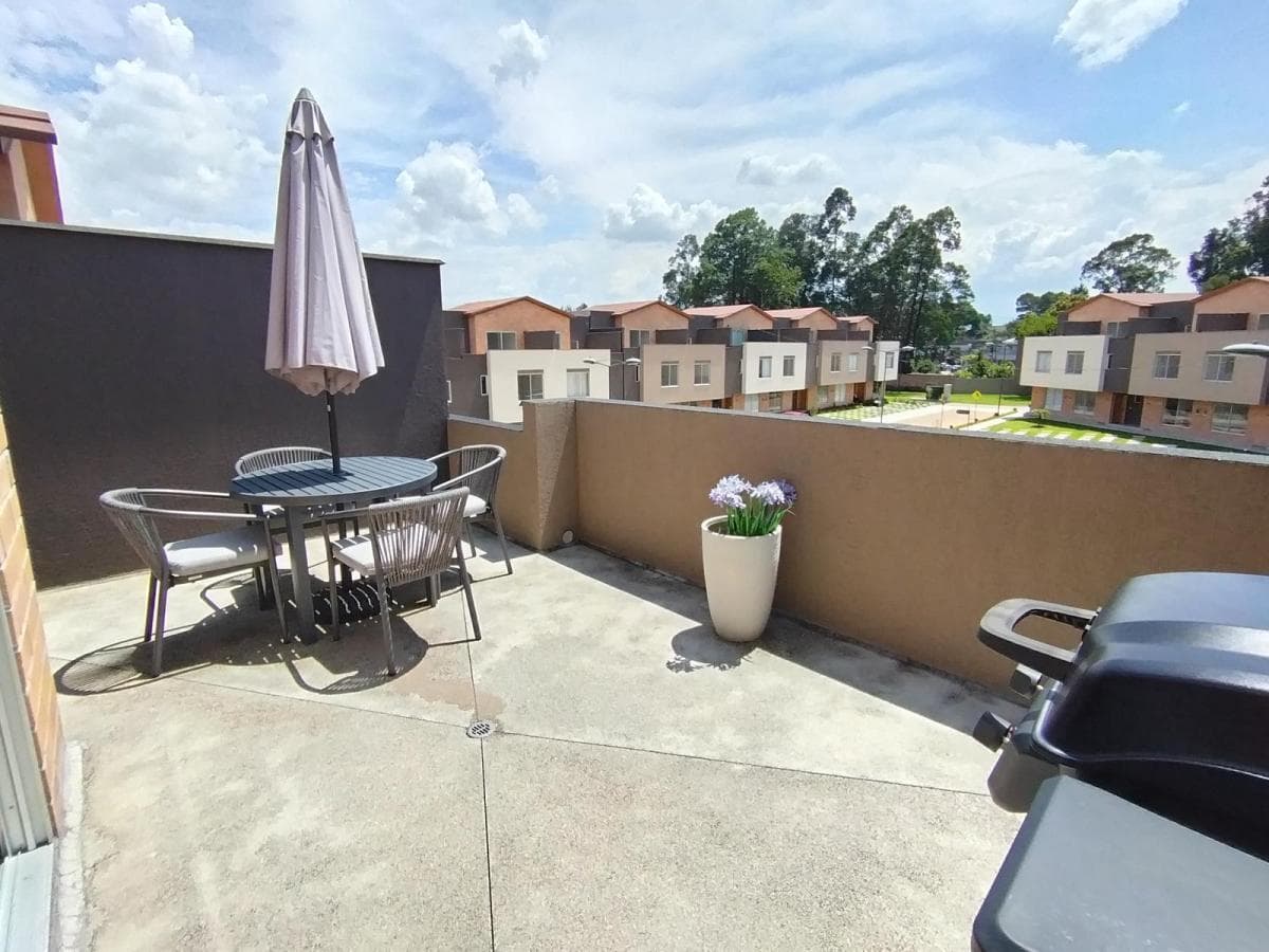 Venta Casa en Conjunto Residencial de Ontaneda | Terraza, Family Room y Club Privado — imagen 10