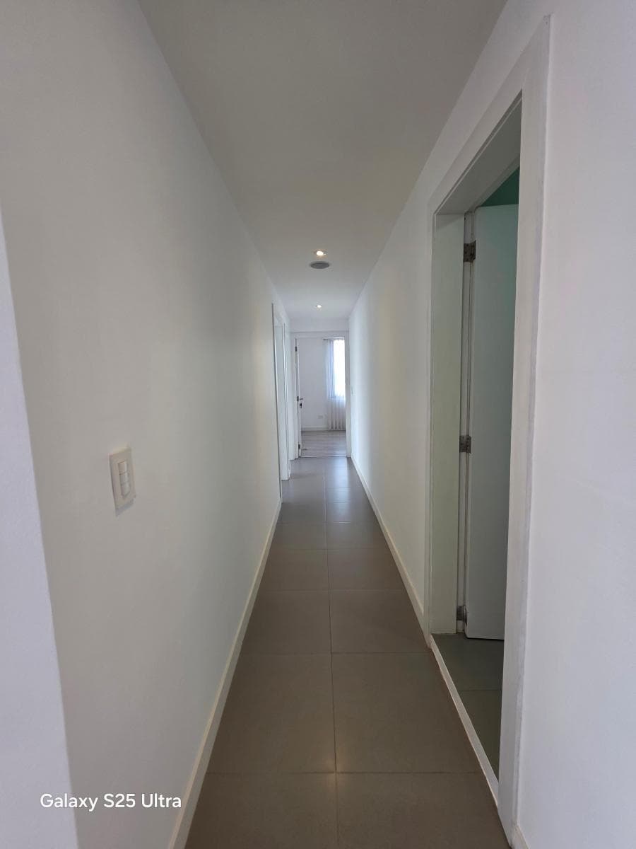 Departamento Remodelado de Venta Cumbaya Colegio Menor — imagen 8