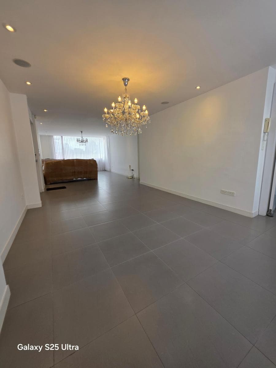 Departamento Remodelado de Venta Cumbaya Colegio Menor — imagen 5