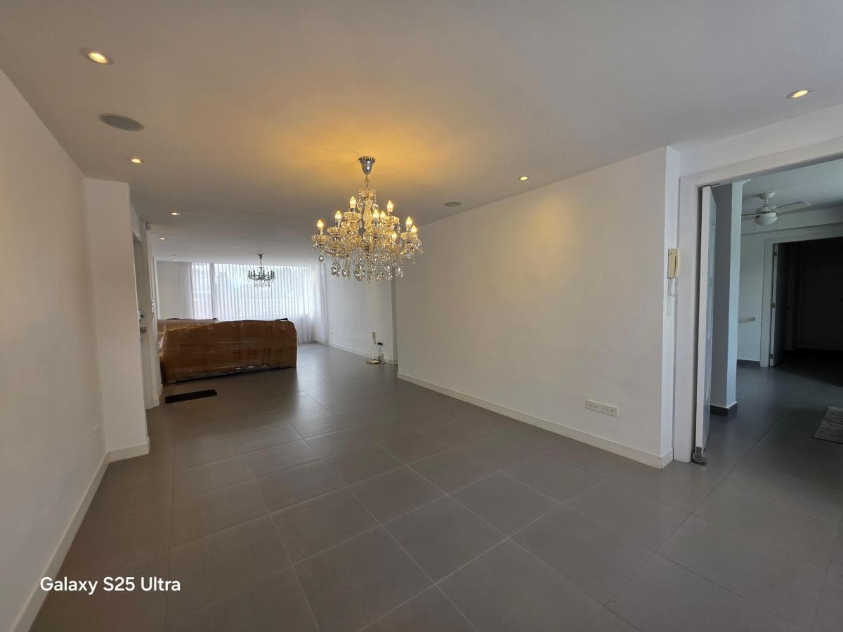 Departamento Remodelado de Venta Cumbaya Colegio Menor — imagen 3