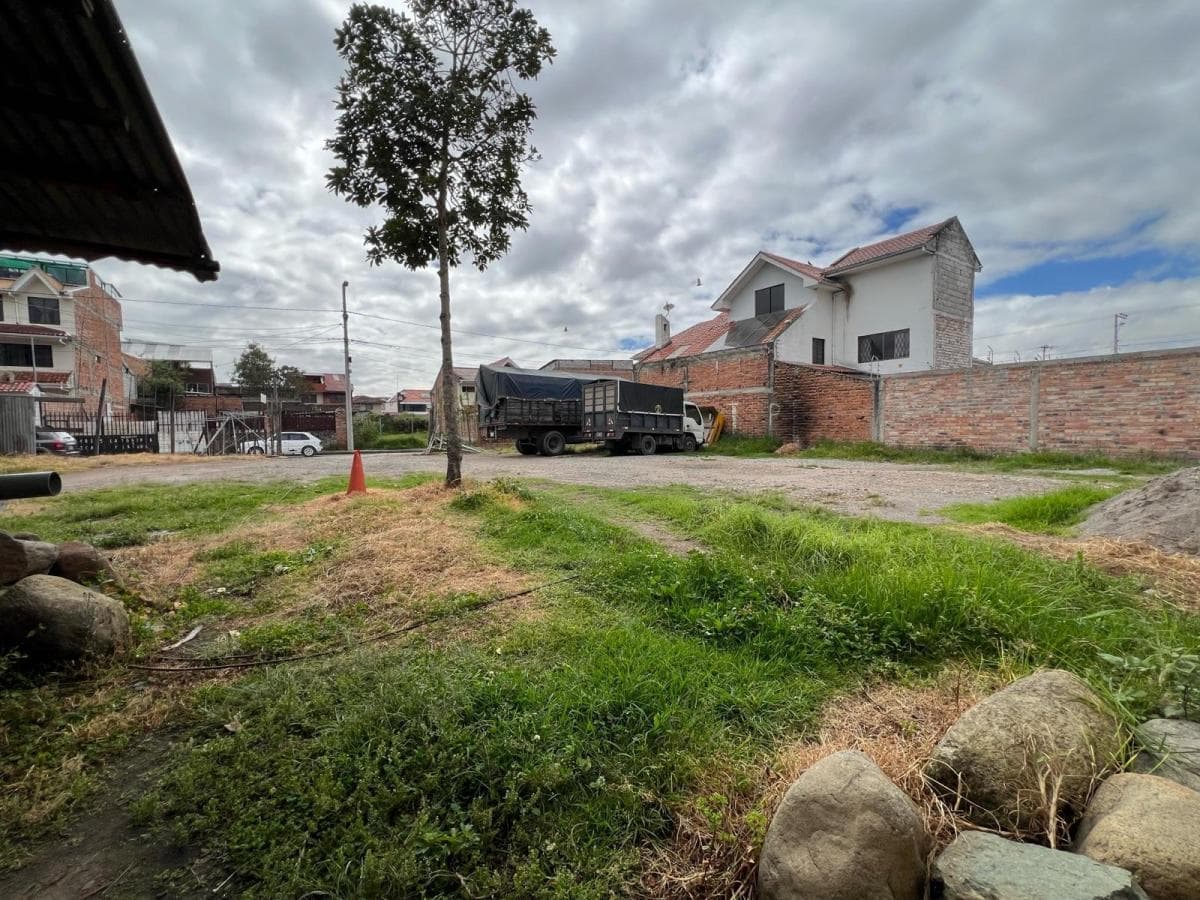 Gran Oportunidad de Terreno 840 m² en Venta | Oportunidad Para Constructores E Inversionistas, Azuay — imagen 2