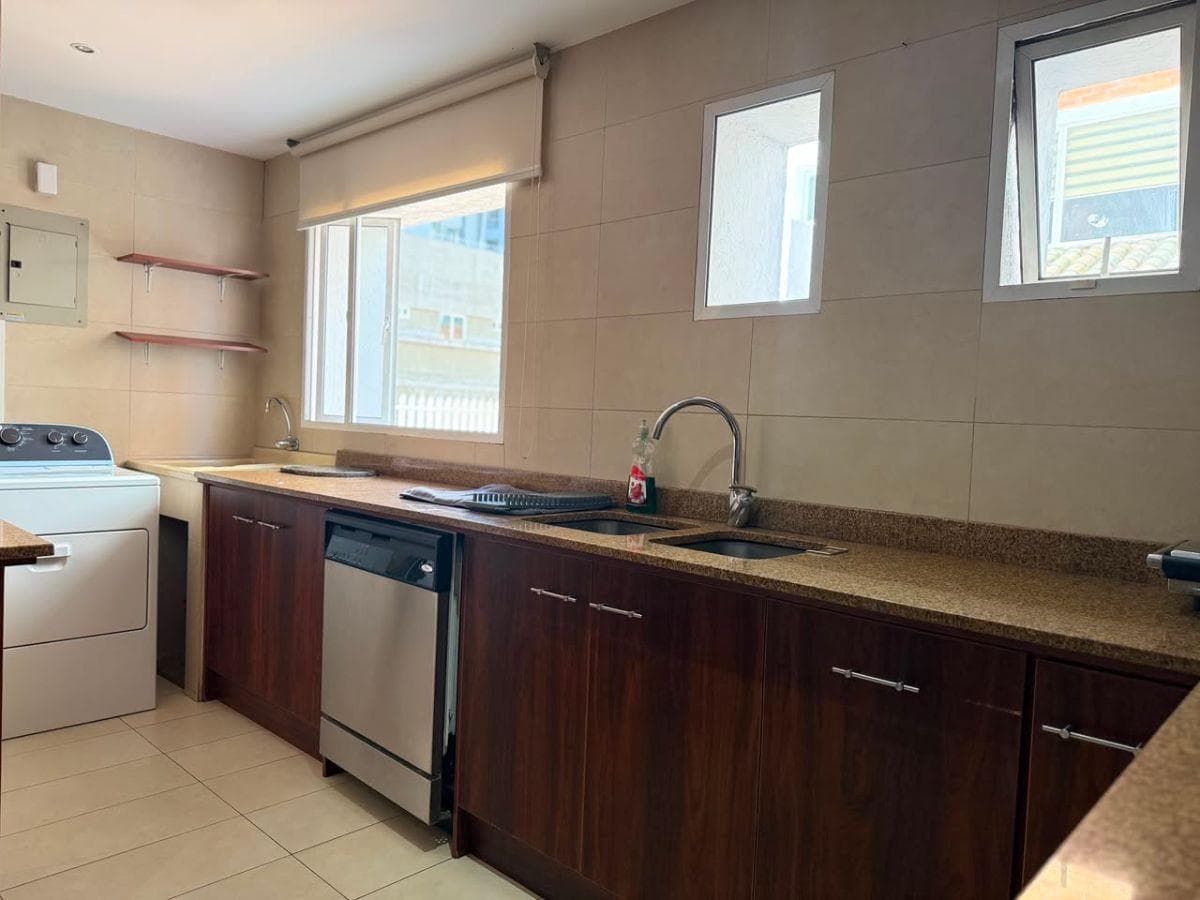 Departamento de 3 Dorm. en Venta Sector Monteserrin — imagen 2