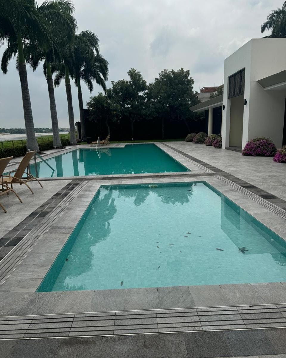 Terreno Al Lago en Urbanizacion Peninsula' Mocoli, Guayas — imagen 1