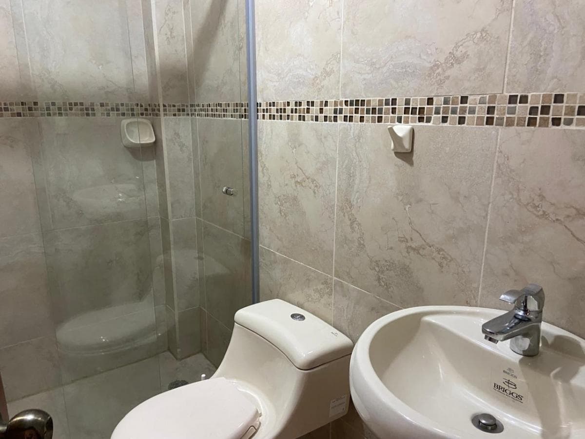 Departamento en Venta. Narancay, Azuay — imagen 3