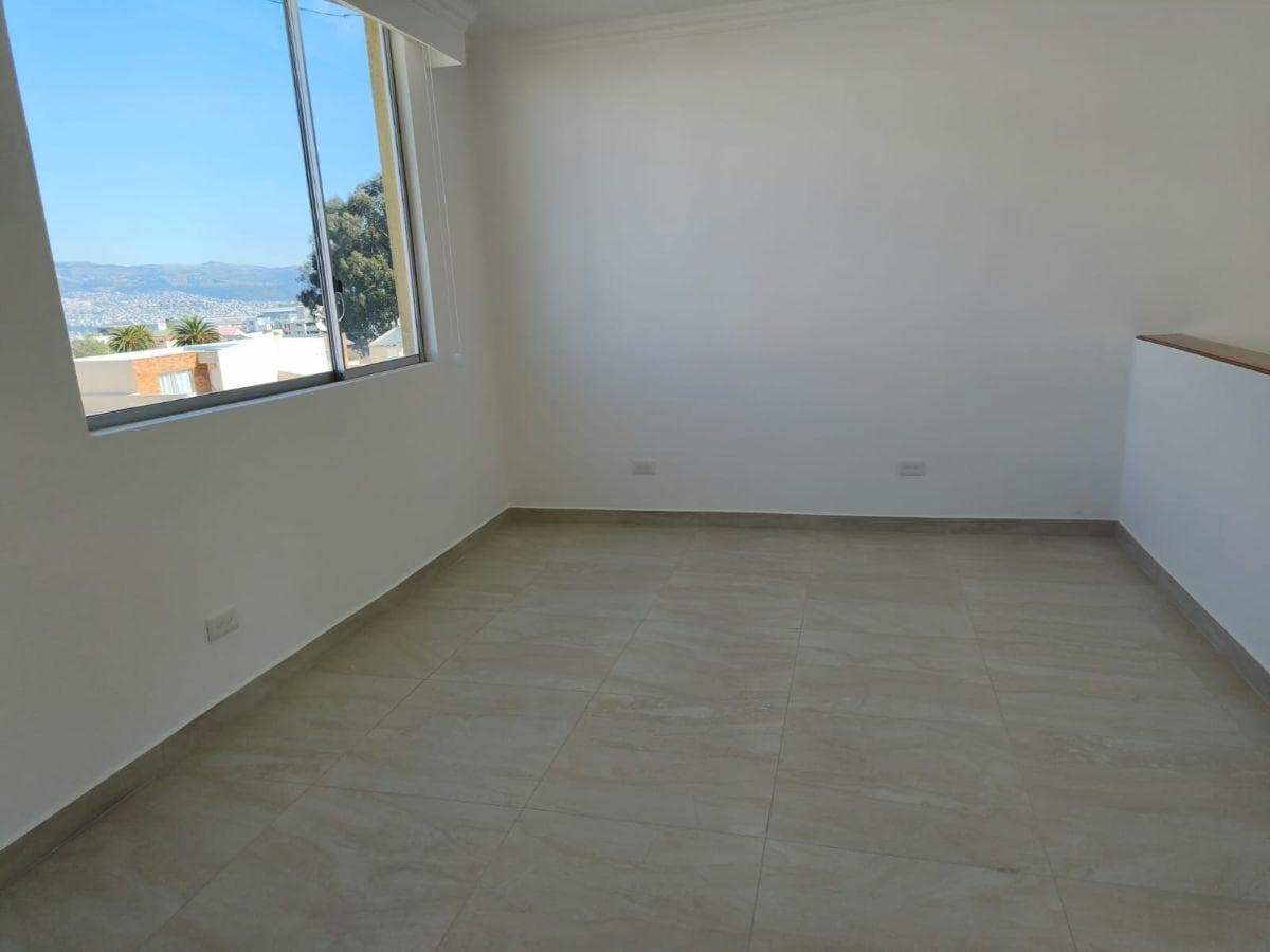 ¡Oportunidad Única! Casa Esquinera en Santa Lucía casa Remodelada en Venta — imagen 10
