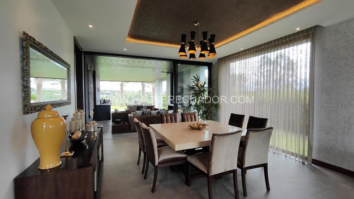 La Casa de Tus Sueños Esta en Venta, Lujo Total, Diseño Exclusivo y La Mejor Vista de Puembo Aquí! — imagen 4