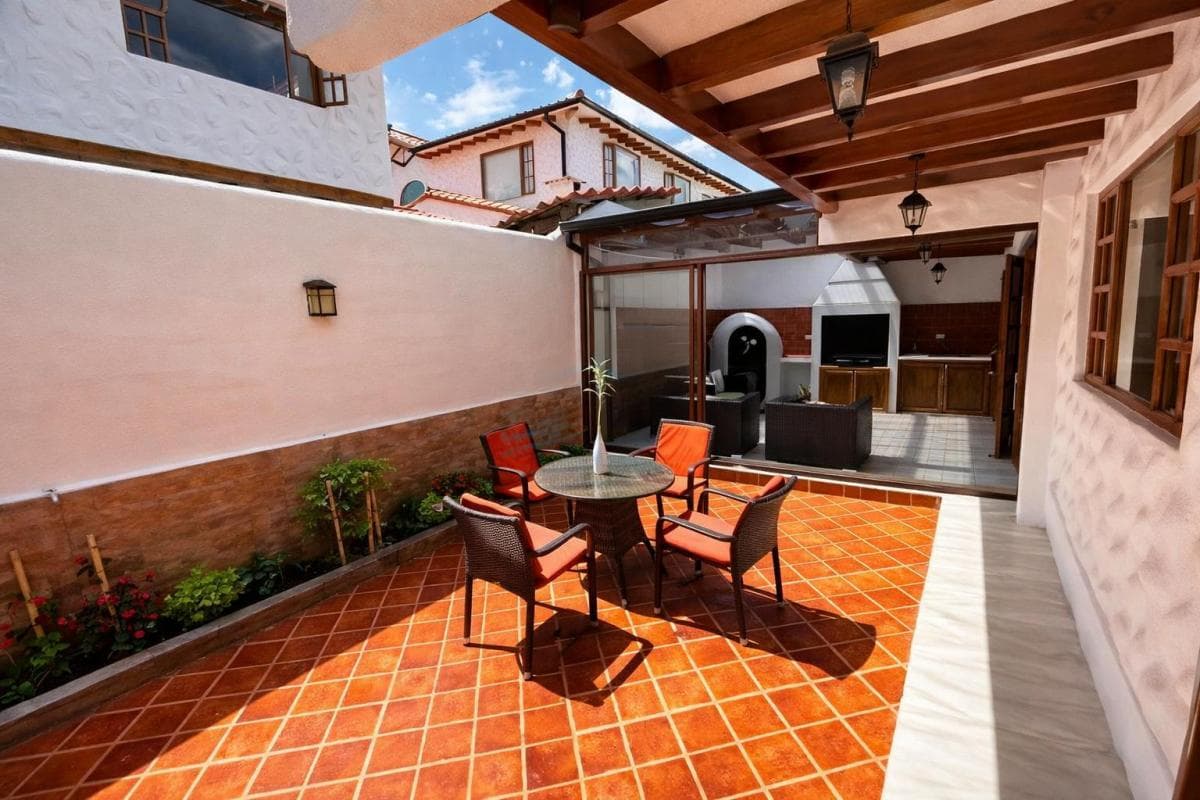 Casa en Venta en Tumbaco Cerca de Ventura Mall | Conjunto Privado — imagen 4