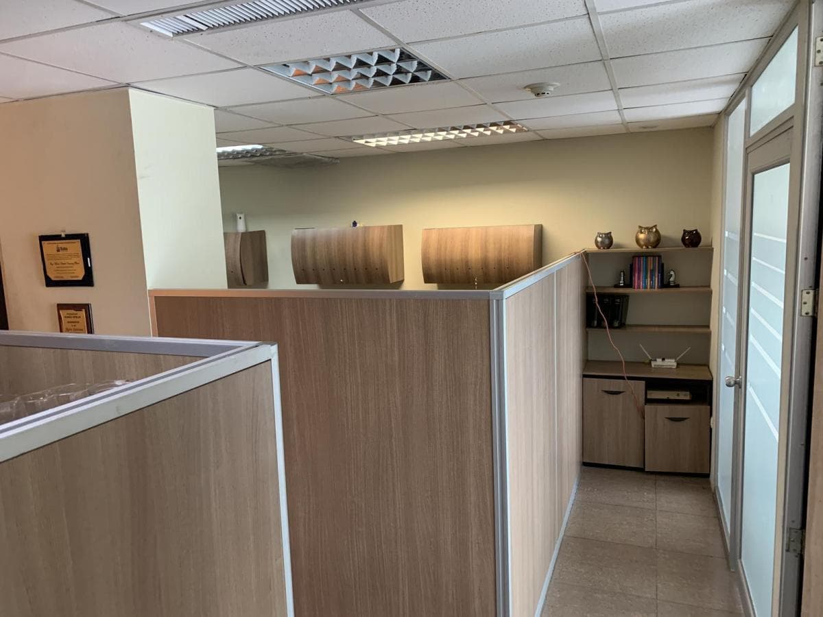 Oficina Amoblada en Venta Edificio Blue Tower Av Fco de Orellana, Guayas — imagen 3