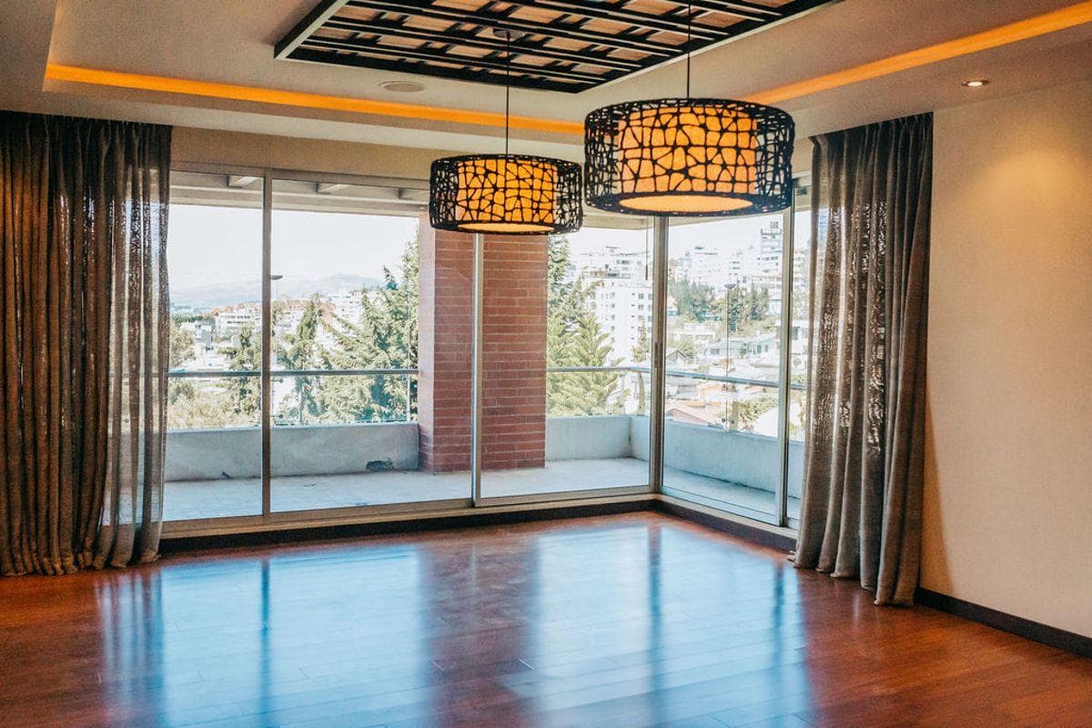 Exclusivo Departamento de Lujo en Quito Tenis en Venta. 5to Piso — imagen 3