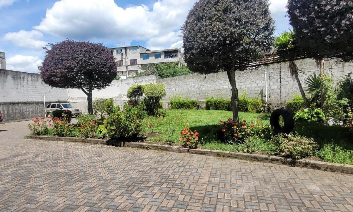 Vendo Departamento Legarda Norte de Quito — imagen 1