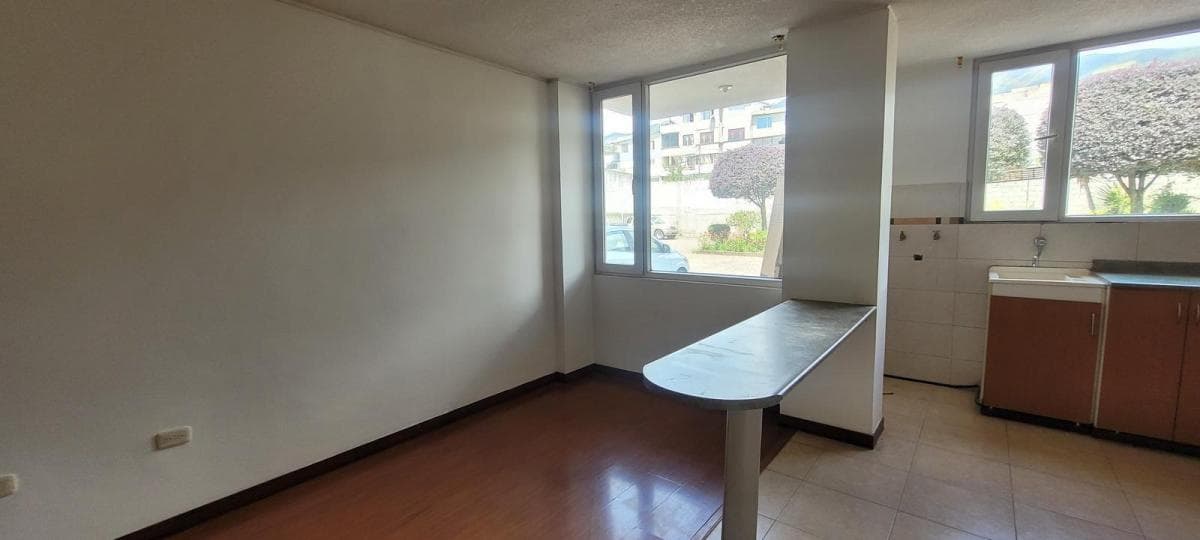 Vendo Departamento Legarda Norte de Quito — imagen 2
