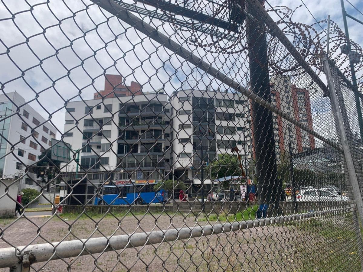 Coruña Venta Terreno Esquinero 332 m² La Coruña y Colon, Se Encuentra Rentado con un Buen Retorno — imagen 9