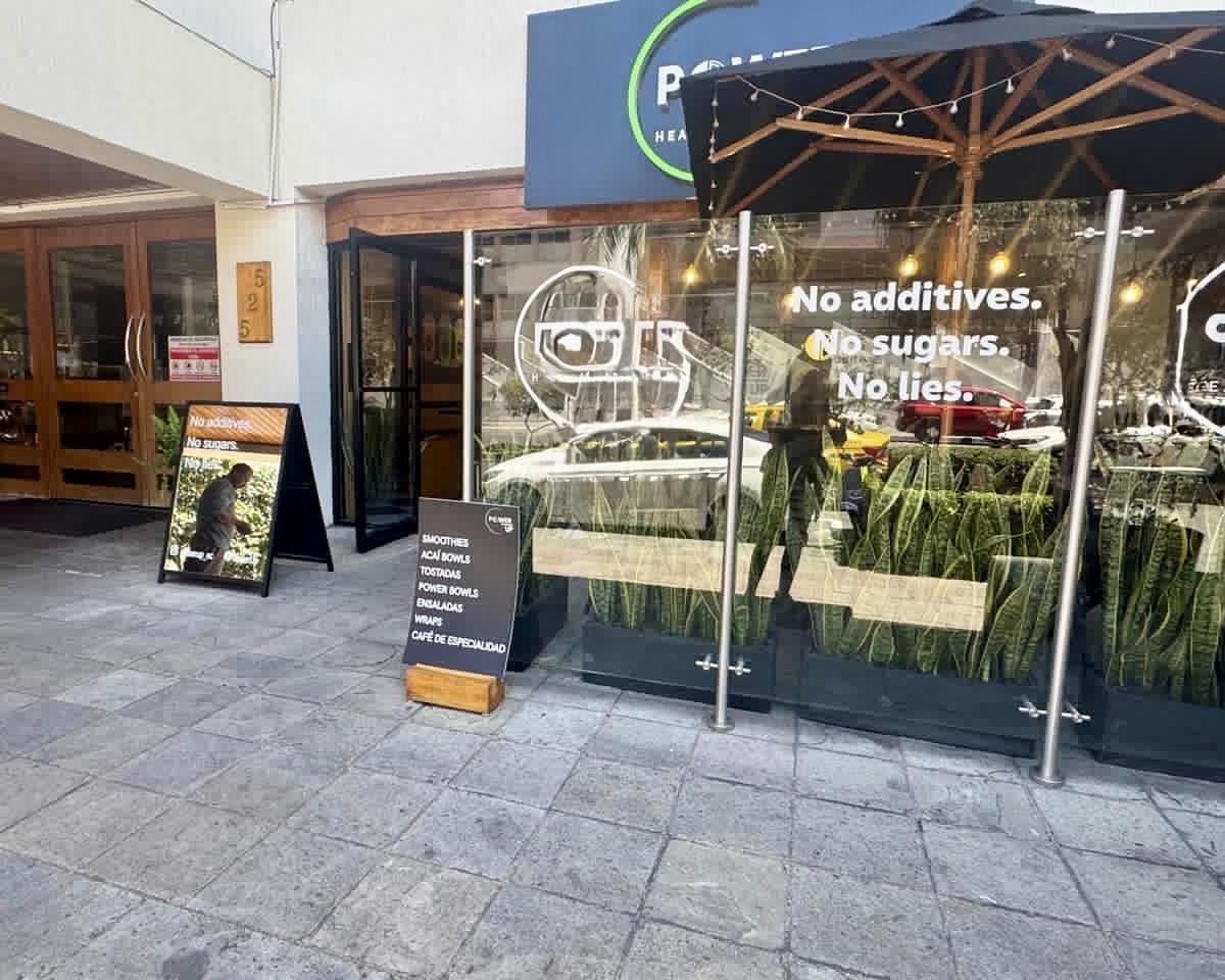 Vendo Cafetería en La Av Rep. del Salvador (Centro Norte Quito) — imagen 1