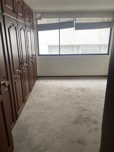 En Quito Tenis Venta Propiedad Terreno o Vivienda Unifamiliar 4 Deptos. y Casa Amplia Calle Feijóo — imagen 2