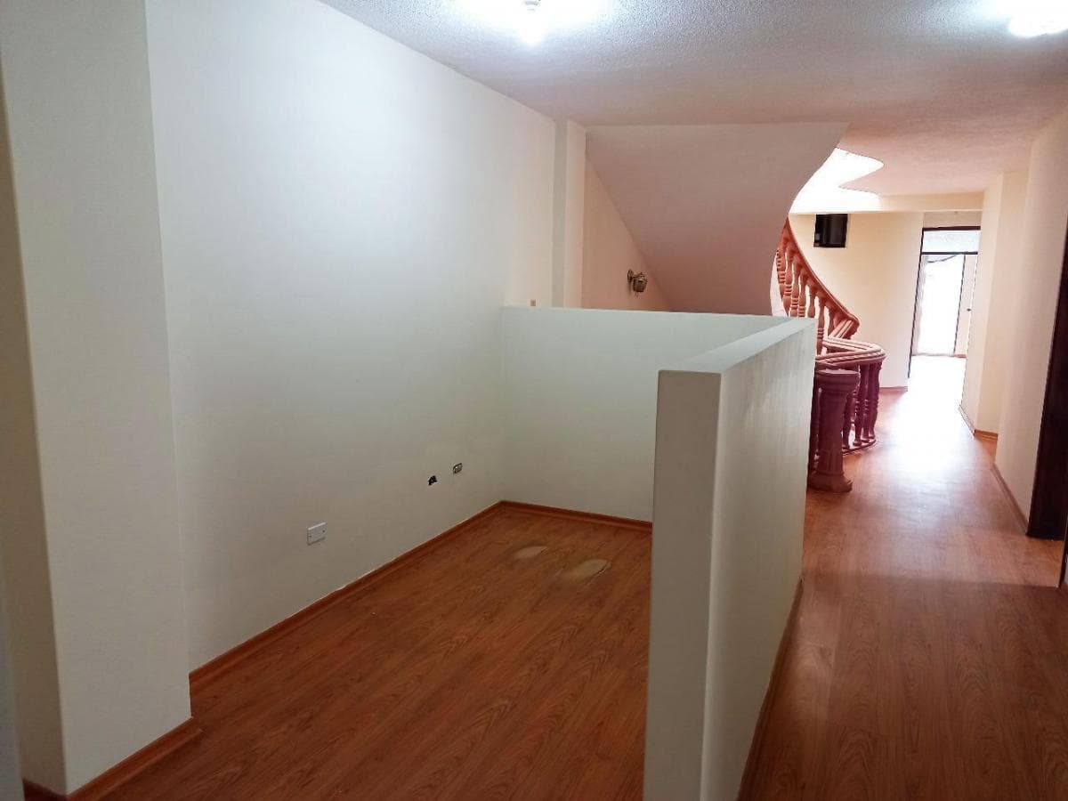 Casa Comercial en Venta Sector Quito Tenis — imagen 6