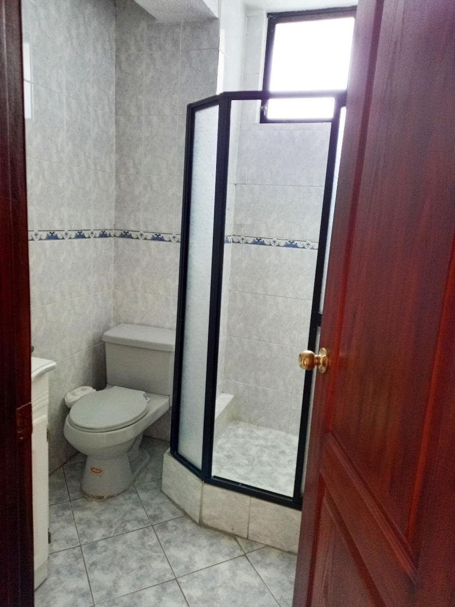 Casa Comercial en Venta Sector Quito Tenis — imagen 4