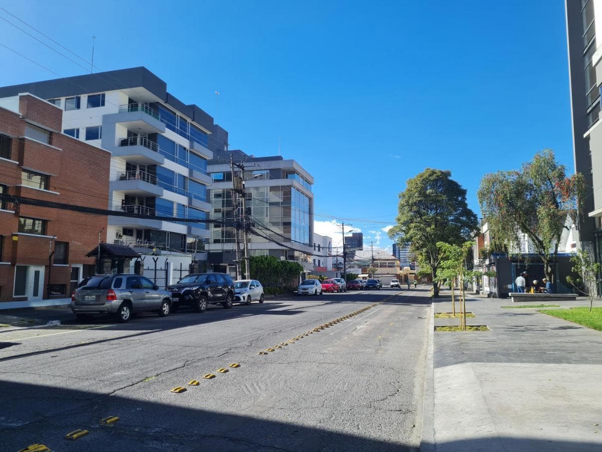 Oficina/consultorio en Venta Sector Voz Andes — imagen 4
