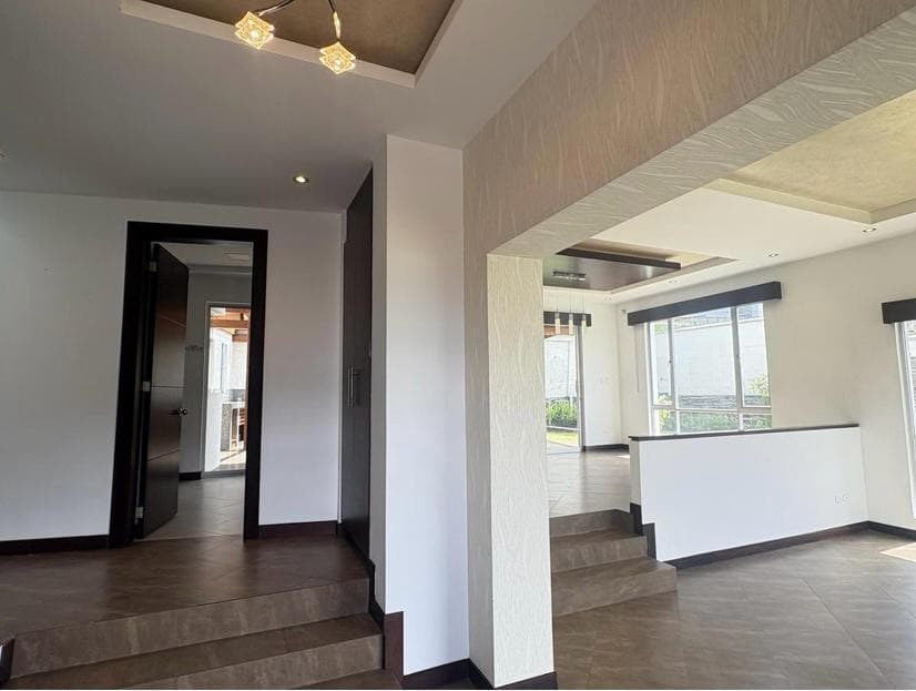 Casa en San Juan de Cumbayá — imagen 6