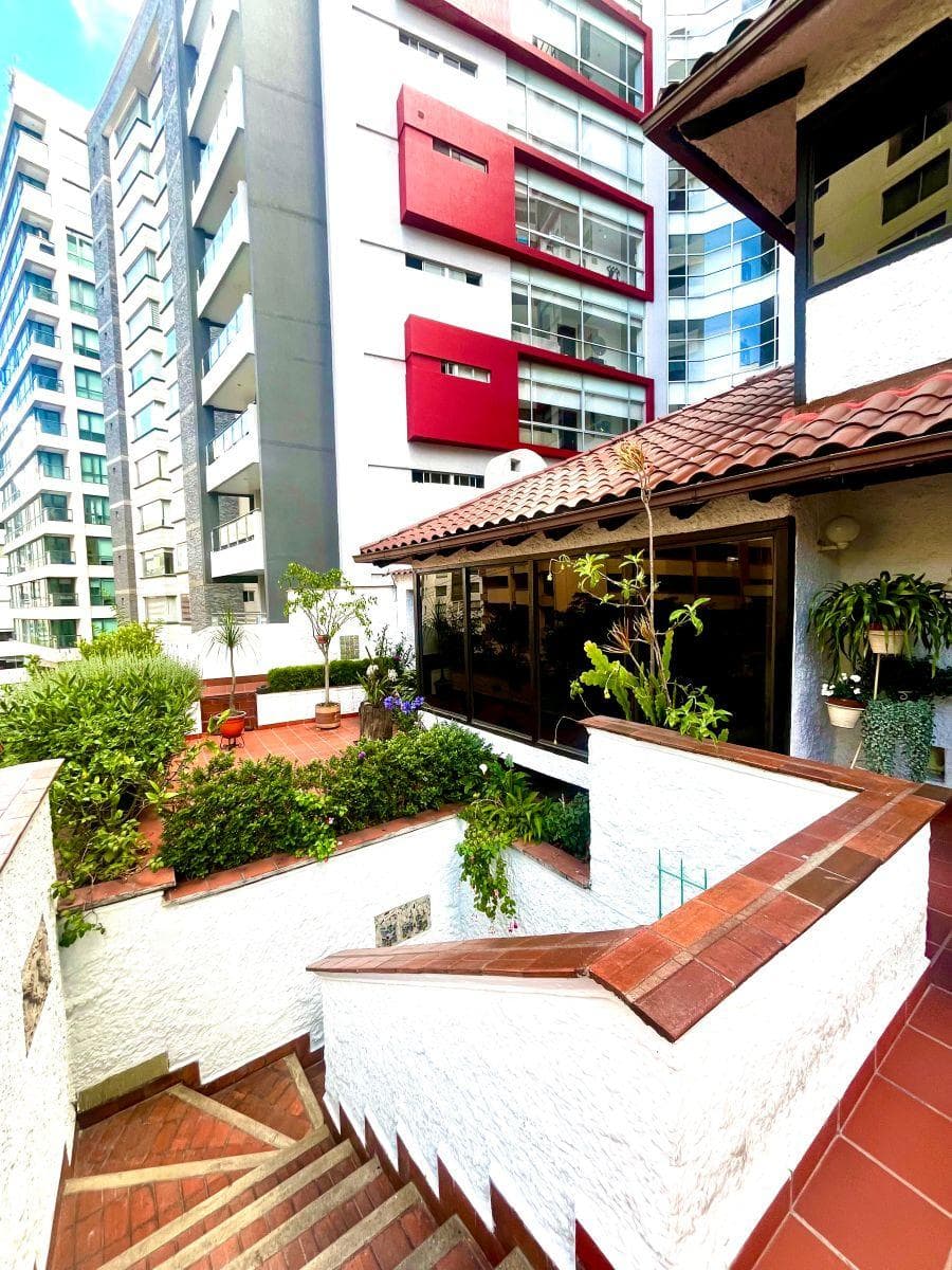 Propiedad de 434 m² en Venta en El Norte de Quito — imagen 3