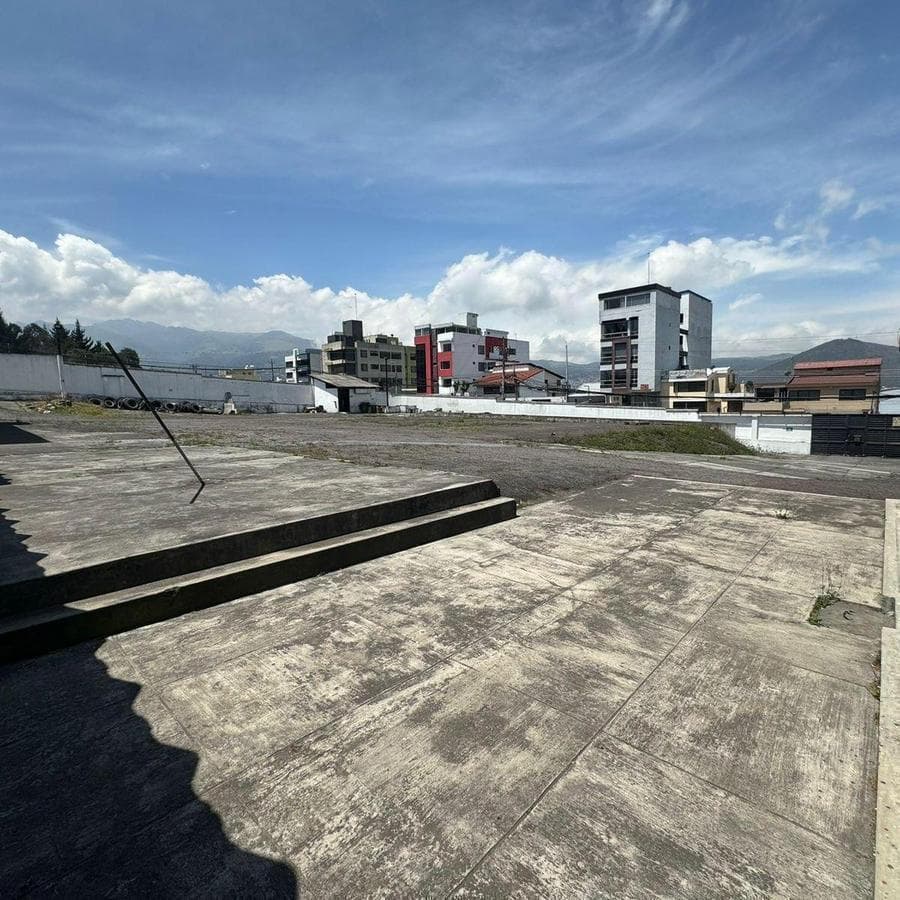 Arriendo Terreno Esquinero Ponciano Alto - Carcelen — imagen 4