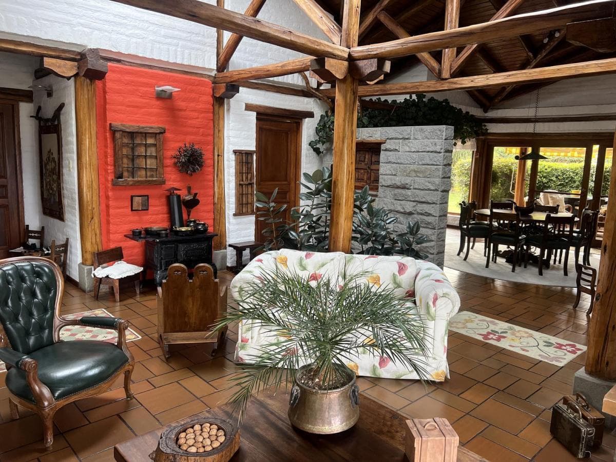 Venta Casa en cumbayá(La Primavera) en Urbanización Privada — imagen 4