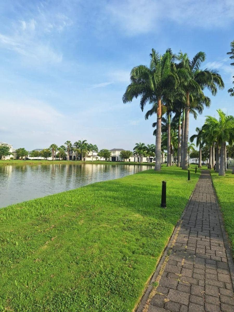 Samborondón Km 8 Aires de Batan Casa Al Lago por Estrenar en Venta, Guayas — imagen 6