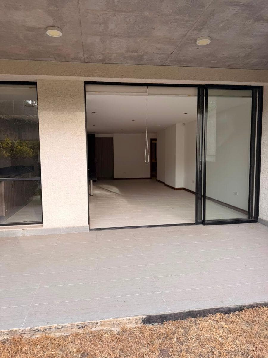 Vendo o Rento Departamento Cumbayá — imagen 6