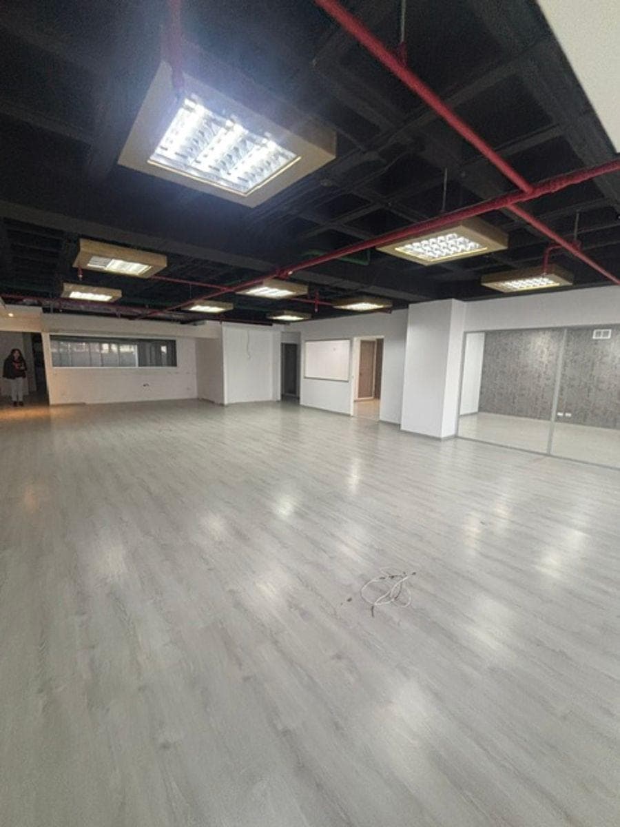 Vendo Local Comercia en La Av La Coruña — imagen 10