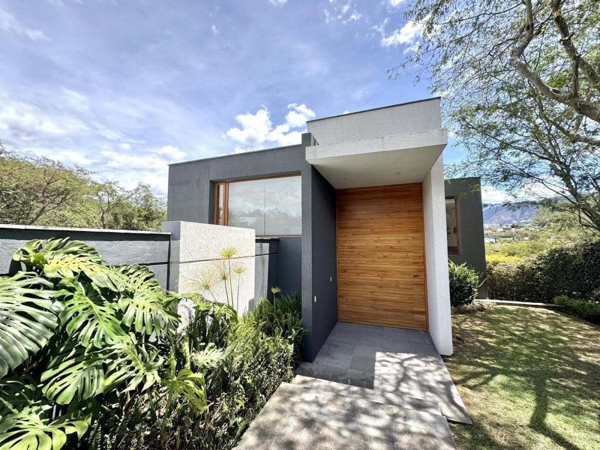 Cumbaya - Sector La Viña Casa en Venta 560 m² Construccion y 300 m² Jardin — imagen 7