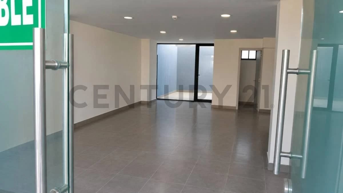 De Venta en La Gasca Local Comercial a Pocos Pasos de La Av Principal — imagen 1