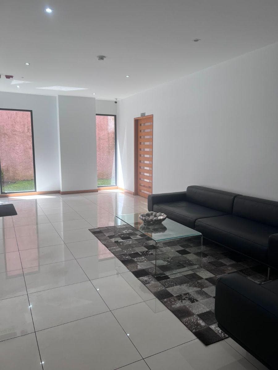 Vendo de Oportunidad Departamento González Súarez — imagen 1