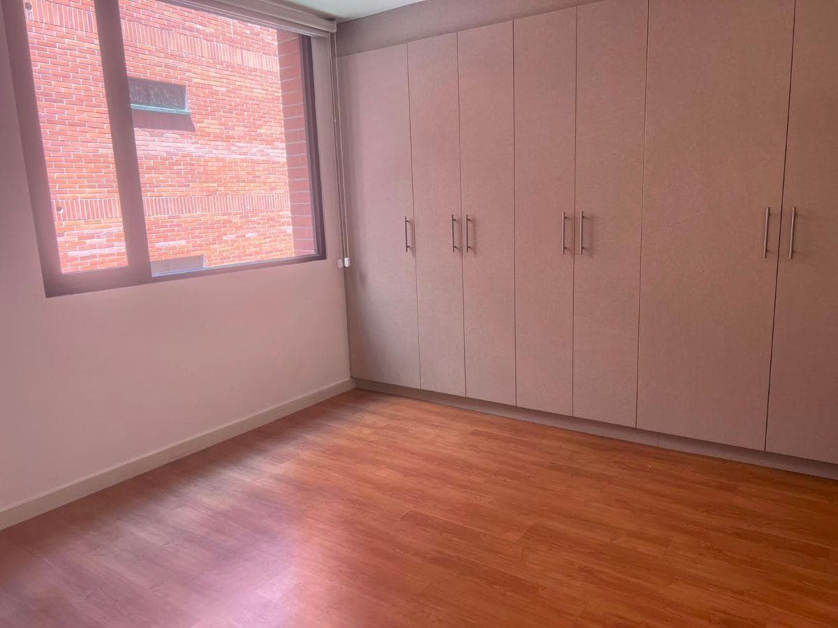 Vendo de Oportunidad Departamento González Súarez — imagen 8