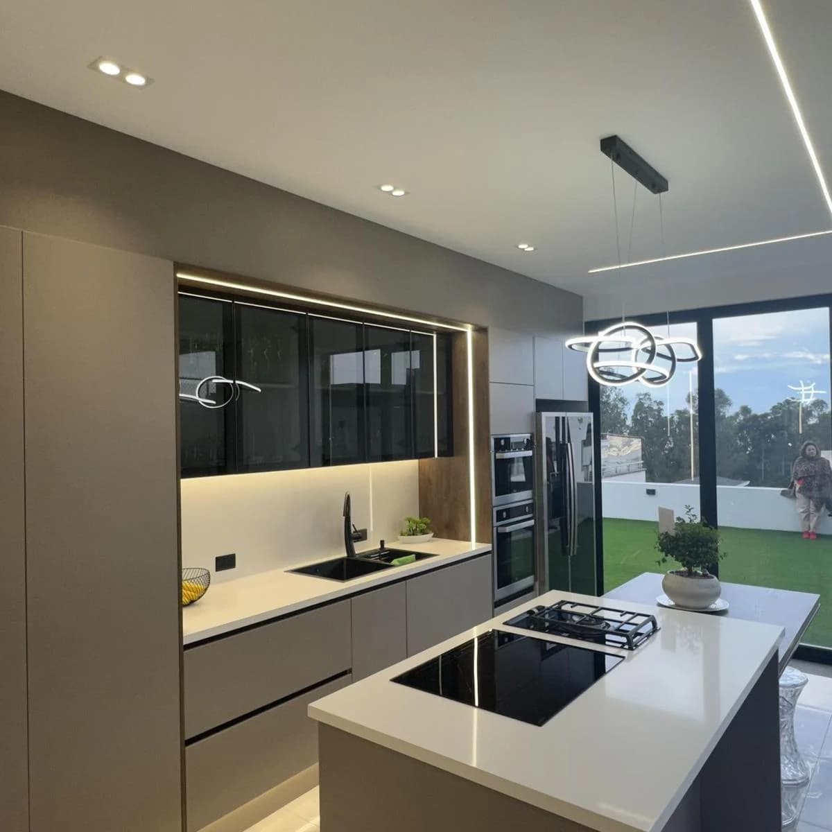Venta Departamento Lujo 3 Dorm. Urbanización El Condado - Quito — imagen 1