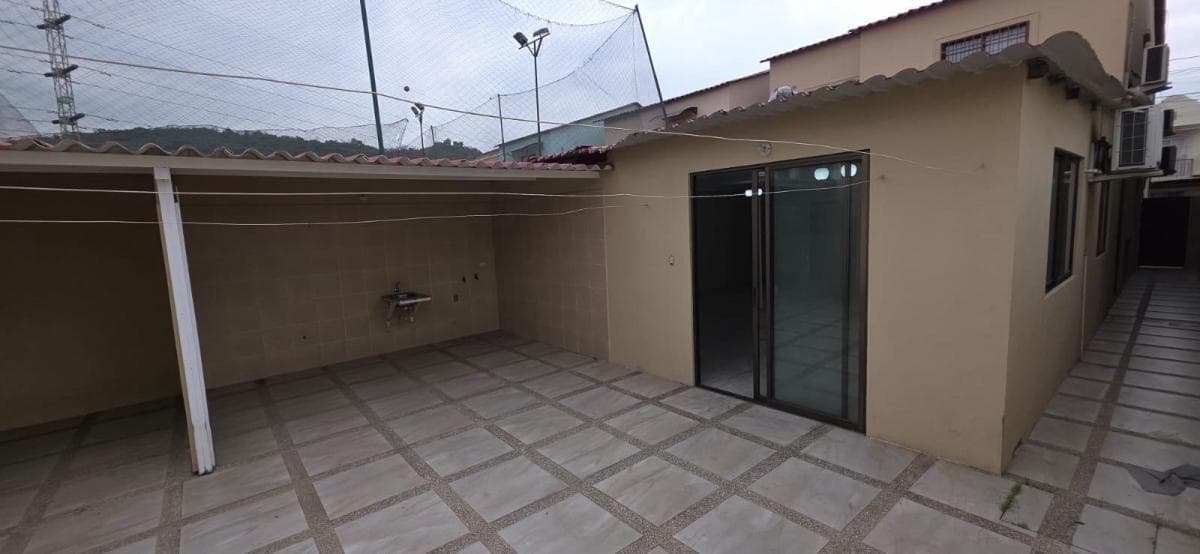 Casa en Venta, Urbanizacion La Rioja Etapa Almeria, Maxb, Guayas — imagen 7