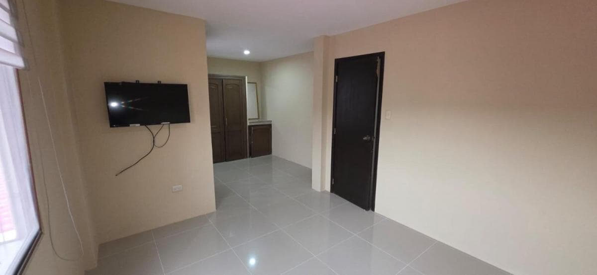 Casa en Venta, Urbanizacion La Rioja Etapa Almeria, Maxb, Guayas — imagen 3