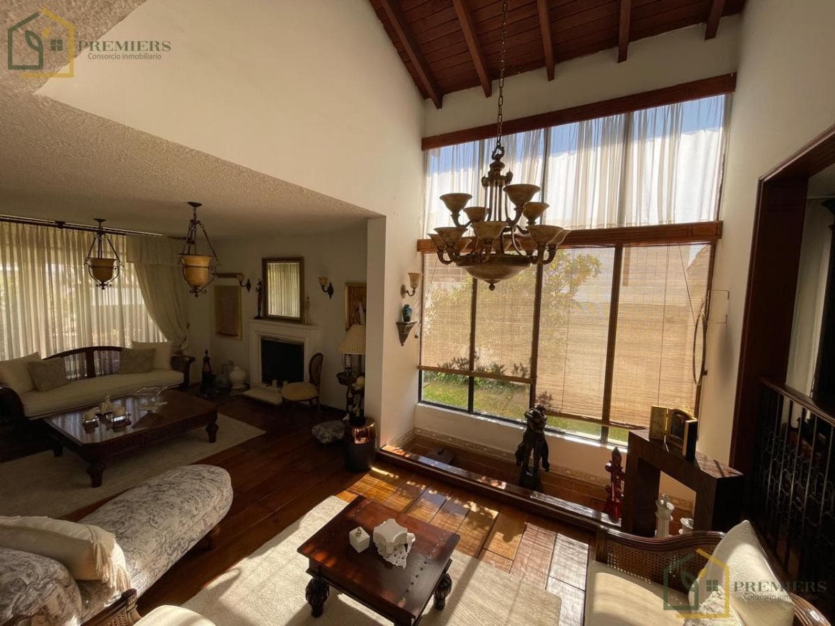 Se Vende Casa en Urbanización Privada en Cumbayá - Sector Jacaranda — imagen 10