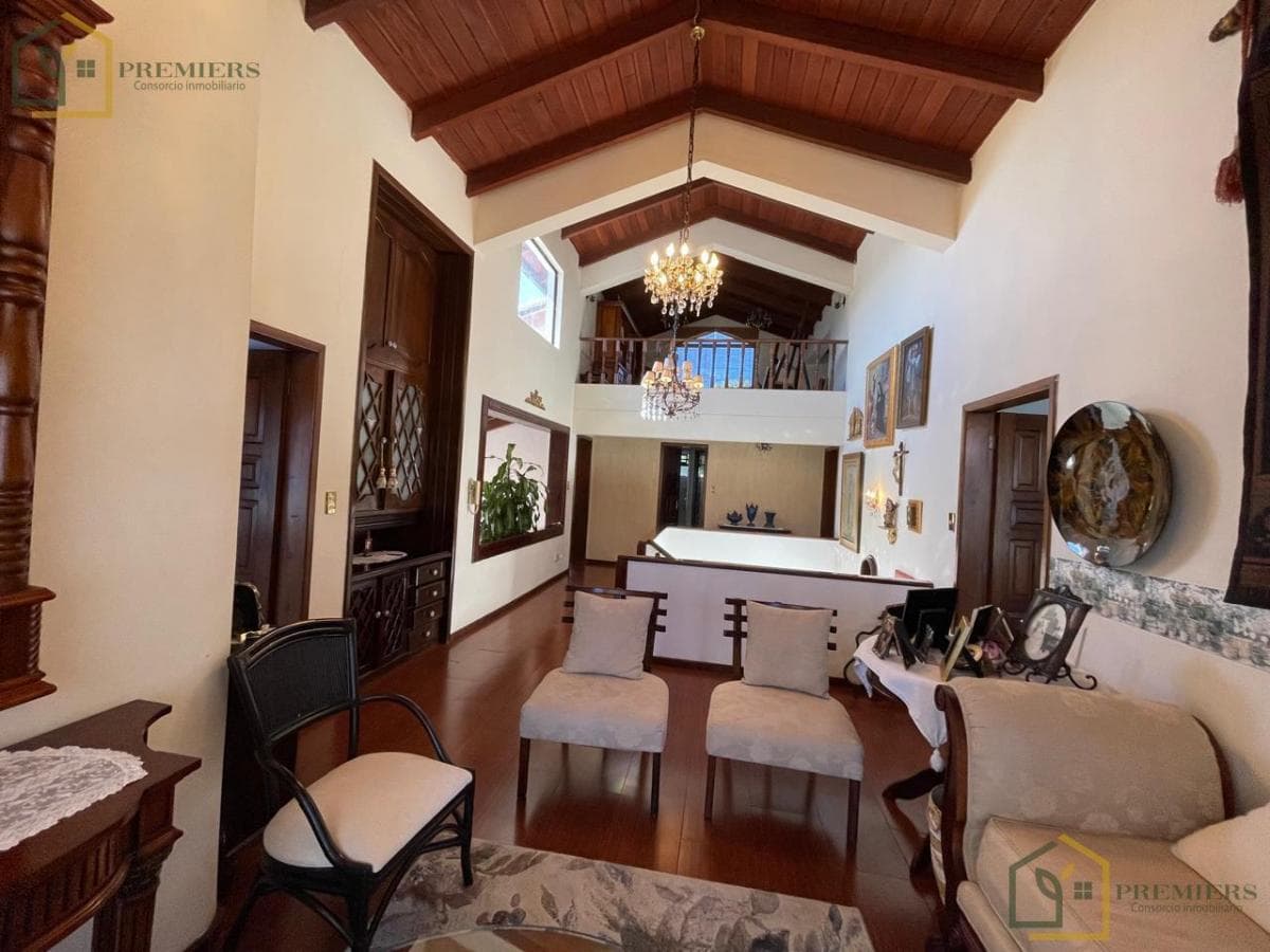 Se Vende Casa en Urbanización Privada en Cumbayá - Sector Jacaranda — imagen 7
