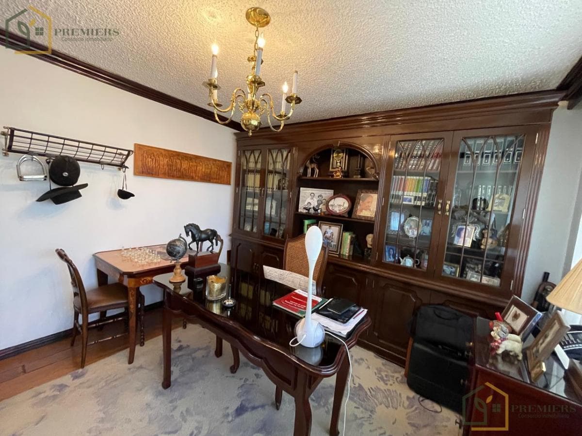Se Vende Casa en Urbanización Privada en Cumbayá - Sector Jacaranda — imagen 4