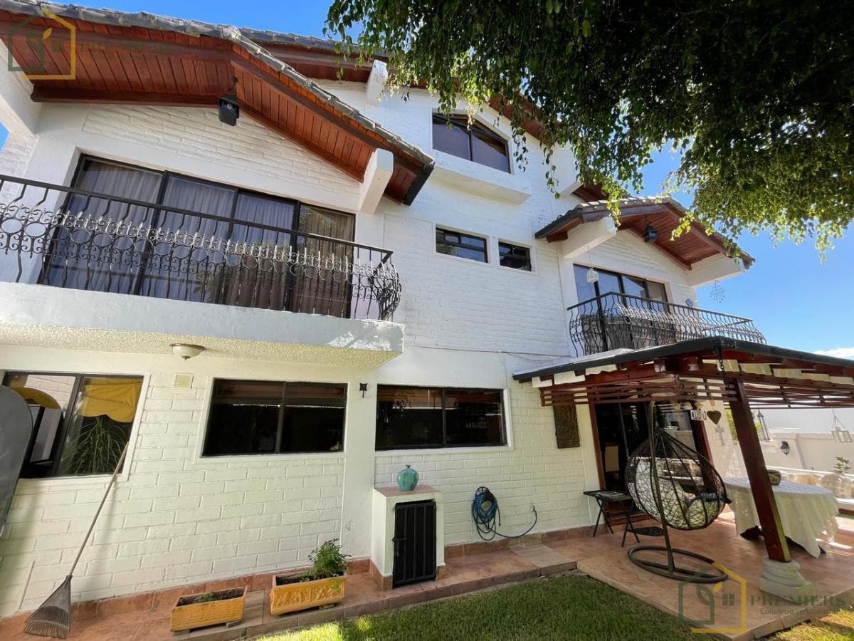 Se Vende Casa en Urbanización Privada en Cumbayá - Sector Jacaranda — imagen 3
